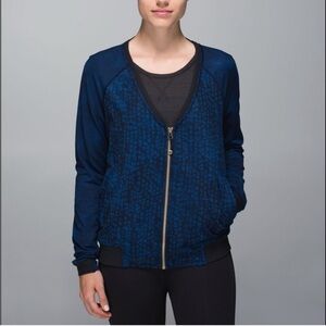 Lululemon H'Om Run Jacket Inkwell Floral Blue Size 10